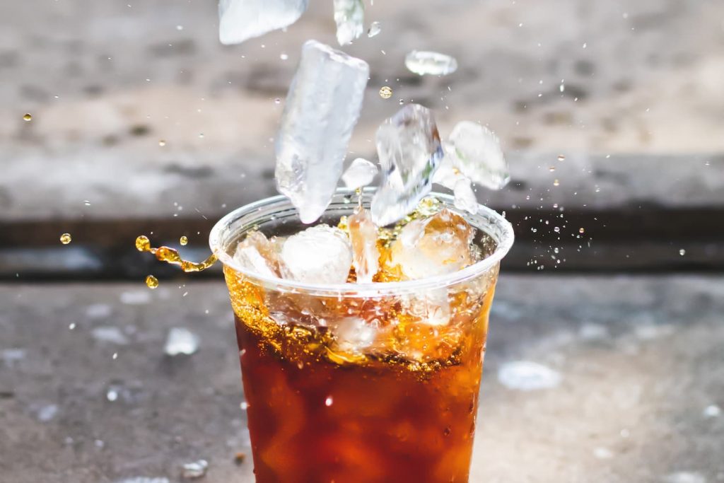 アイスコーヒーの作り方 急冷式ドリップ 水出し おすすめの水出しコーヒー器具も紹介 Cafua