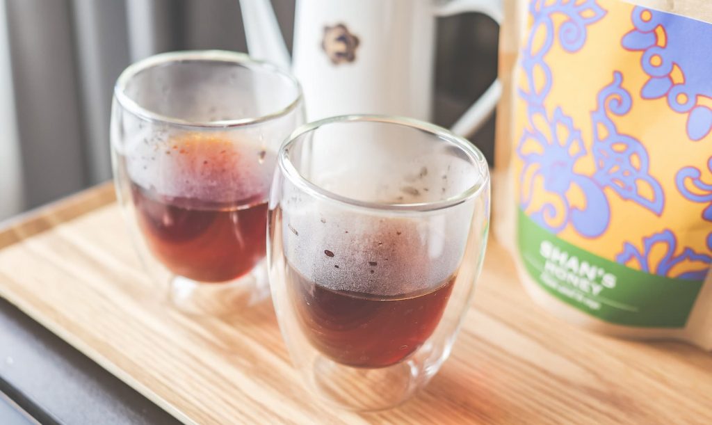 caferangoon shan's honeyを飲む